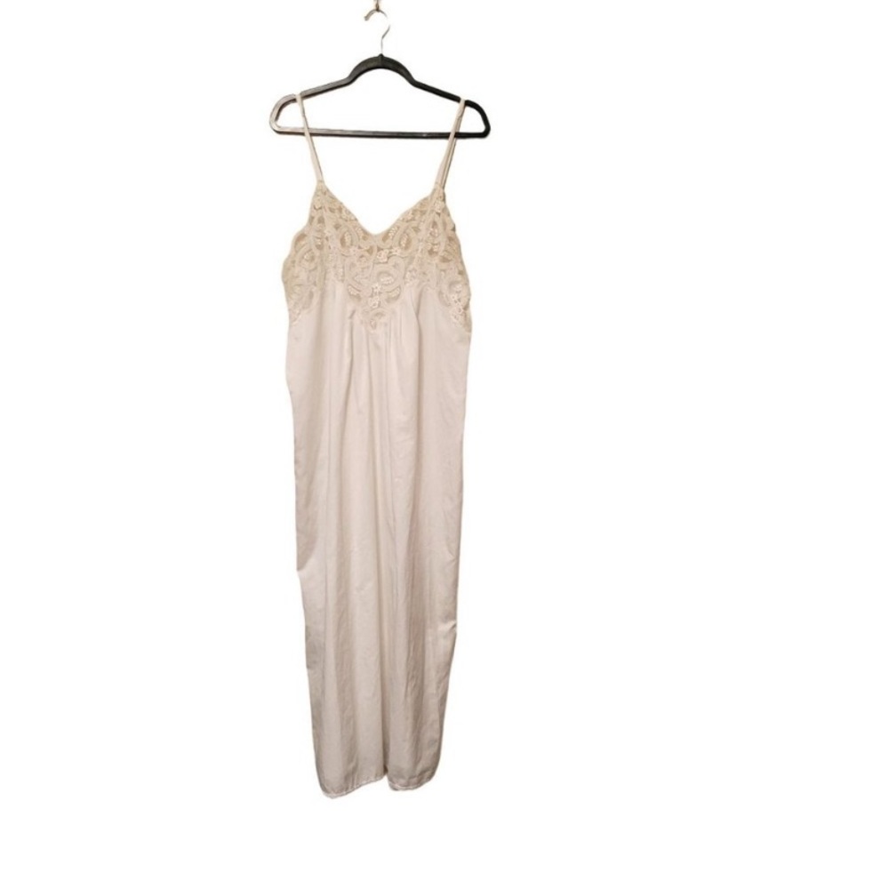 Eva's Collections	Long Nightgown 	L	White